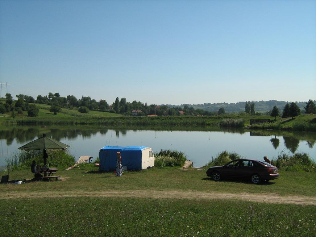 Apartments Domacinstvo Nikolic Valjevo Exteriör bild